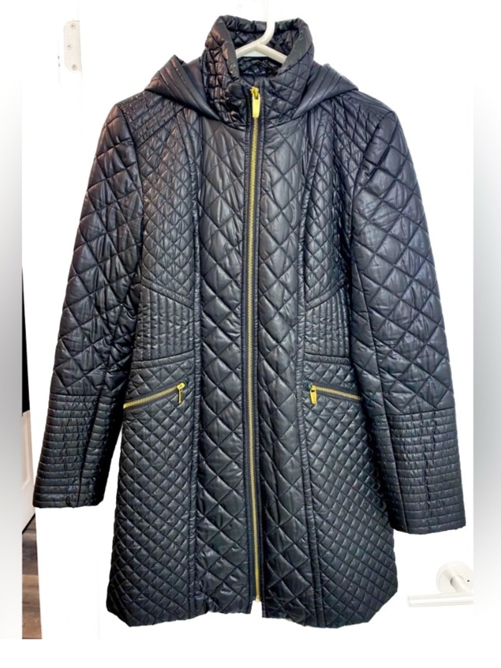 Via Spiga Black Quilted Coat w/ Gold Zipper